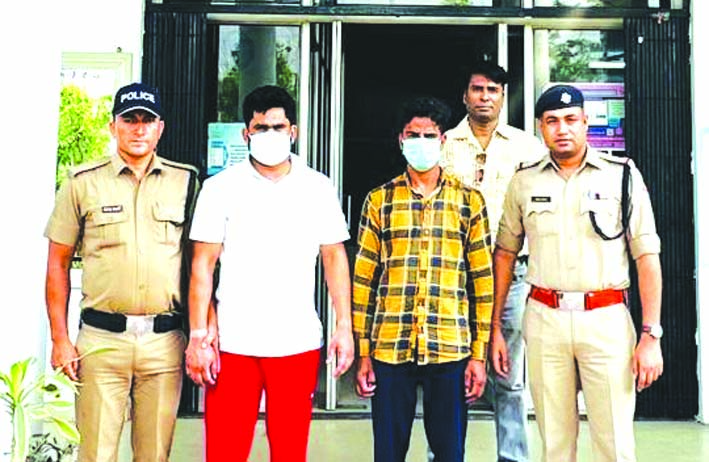 नाबालिग से सामूहिक दुष्कर्म, हरिद्वार का अधिवक्ता साथी सहित गिरफ्तार